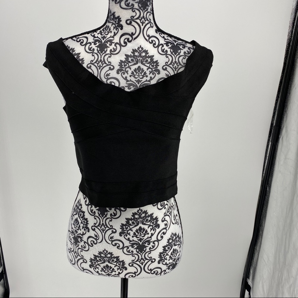 WOW COUTURE Off-the-shoulder Cropped Bandage top - Picture 4 of 12